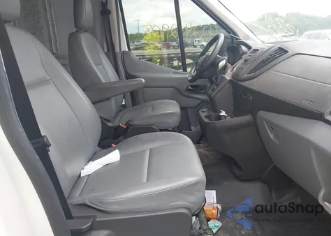 2019 Ford Transit-250 z USA, uszkodzony, nr VIN 1FTYR2XM6KKB14847